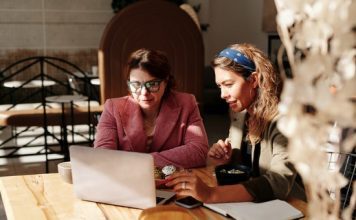 7 Sure-Fire Ways to Improve Customer Satisfaction in Ecommerce 7 Sure-Fire Ways to Improve Customer Satisfaction in Ecommerce