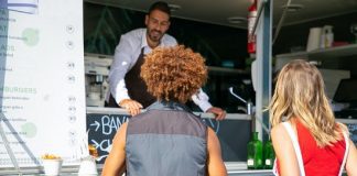 7 Ways to Improve Customer Experience for Your Small Biz