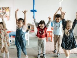 8 Toys that You Must Buy for Your Children to Make them Smarter