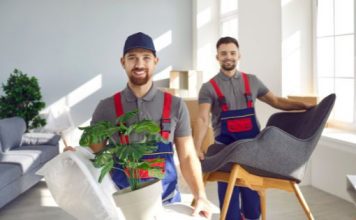 6 Benefits of Hiring a Professional Moving Company 6 Benefits of Hiring a Professional Moving Company