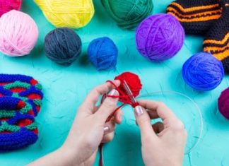 Why Knit with Ergonomic Knitting Needles? Knitting Needles