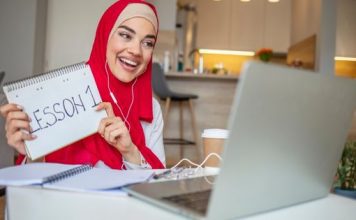 Benefits of Hiring the Best English Tutor Online English Tutor Online