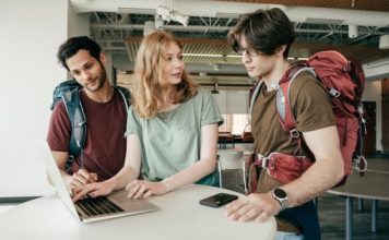 Tips for Landing a College Scholarship